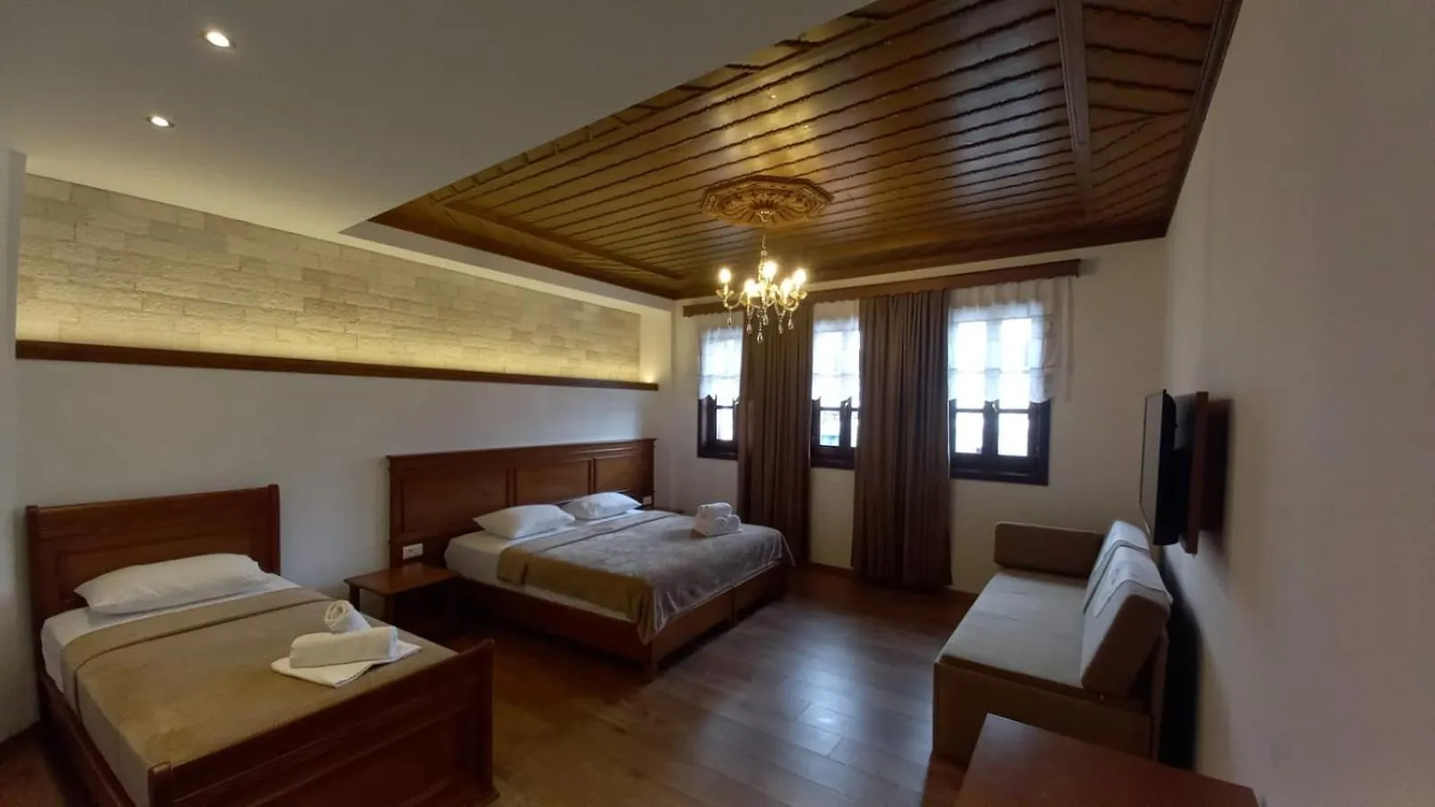 Castle Hotel Gjirokastër