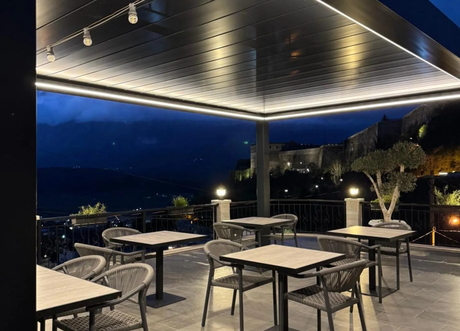 Castle Hotel Gjirokastër Albânia