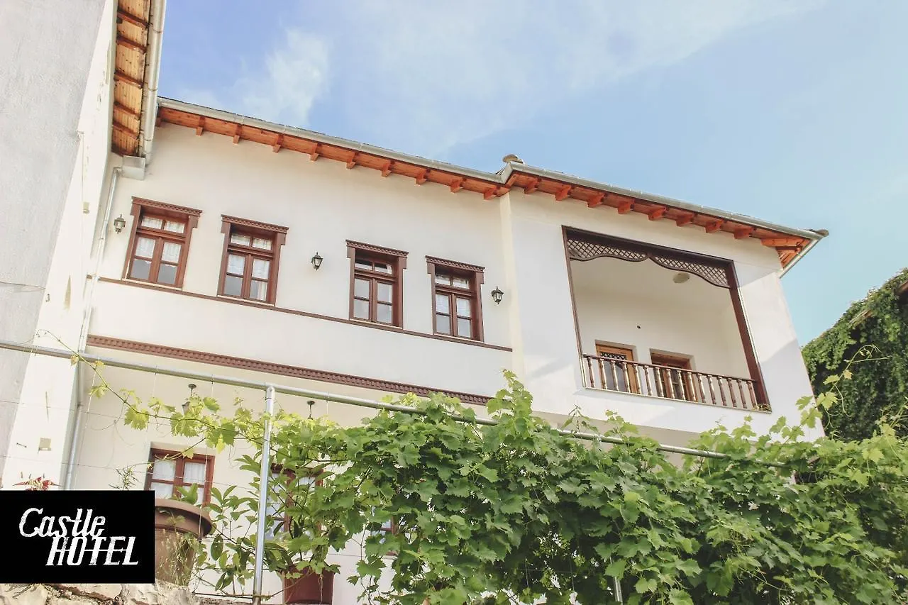 Castle Hotel Gjirokastër 3*,